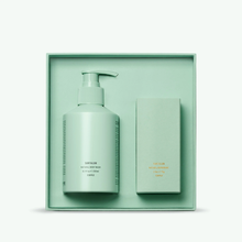  Corpus Santalum Duo Kit features a Deodorant Stick and Body Wash in the refreshing Santalum scent, presented in a gift-ready green box.