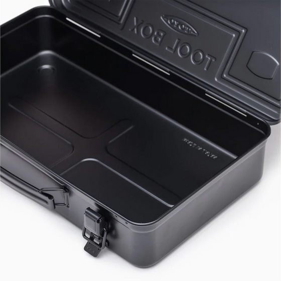 Toyo Steel T-360 Black. Open view showing the interior of the glossy black toolbox, designed for efficient organization and easy access. 1.6kg.